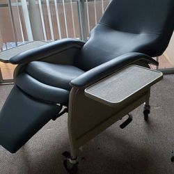 Ospital Chair