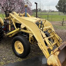 Ford Industrial 4000 Diesel Tractor with Accessories 