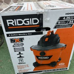 RIDGID 9 Gal. 4.25-Peak HP NXT Wet/Dry Shop Vacuum with Filter, Hose and Accessories