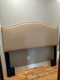 Queen head board