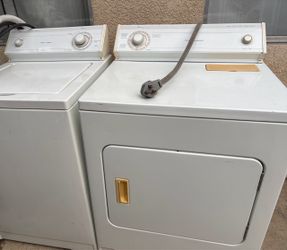 Whirlpool washer and dryer set
