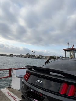 mustang spoiler