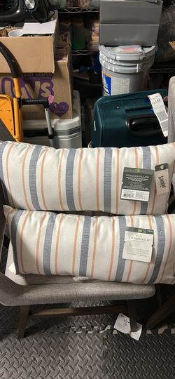 Small Outdoor Pillows