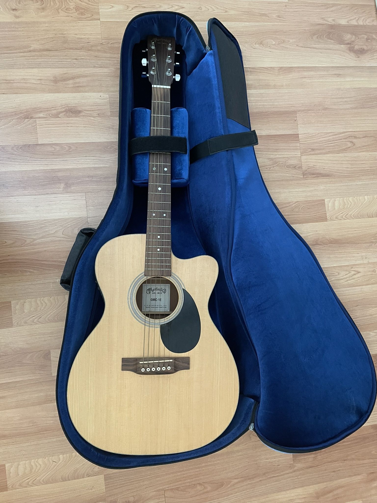 Fender 12 String Acoustic/Electric Guitar With New Case