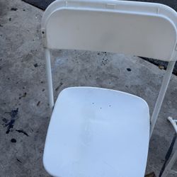 Used White Folding Chairs S,a,l, E