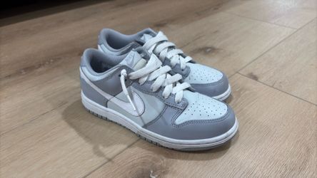 Boys Nike Dunks Size 2.5