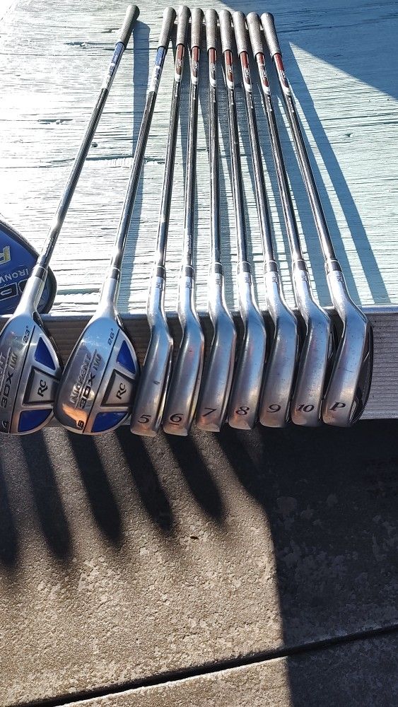 Nickent Golf Clubs 3i,4i,5,6,7,8,9,PW,Putter VGC