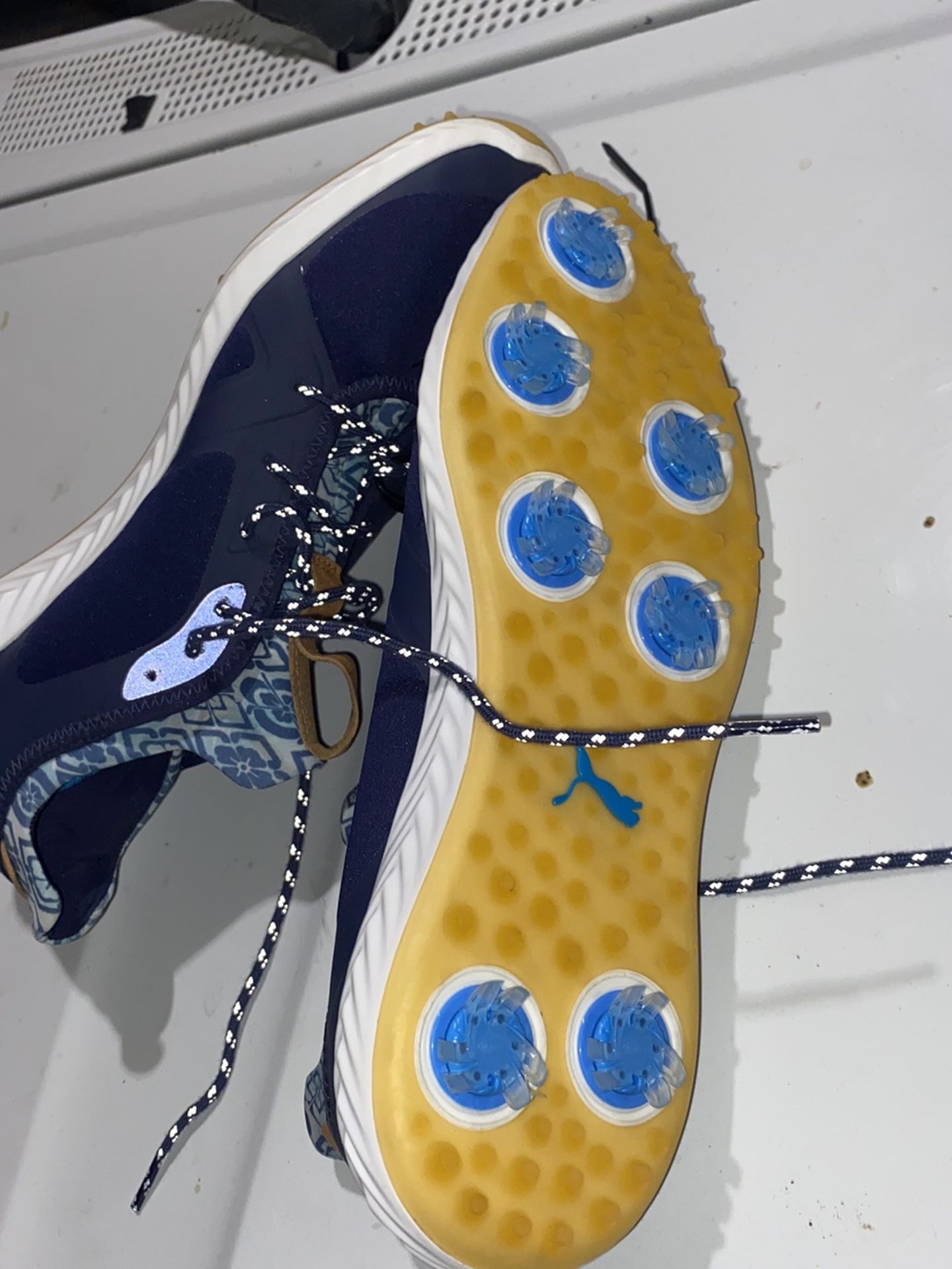 Size 9 Golf Shoes