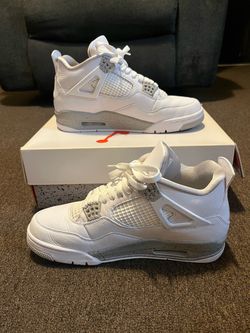 Size 9 Retro 4 white oreo