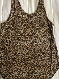 Victoria’s Secret Pink Top (Size L)