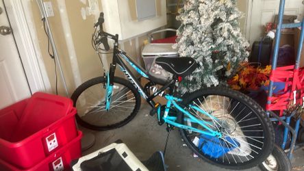 Husky 26L trail runner bicycle