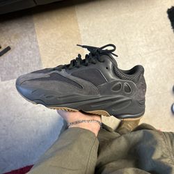 Yeezy 700