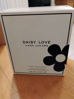Marc Jacobs Daisy Love