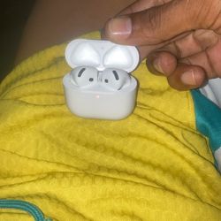Air Pods 4