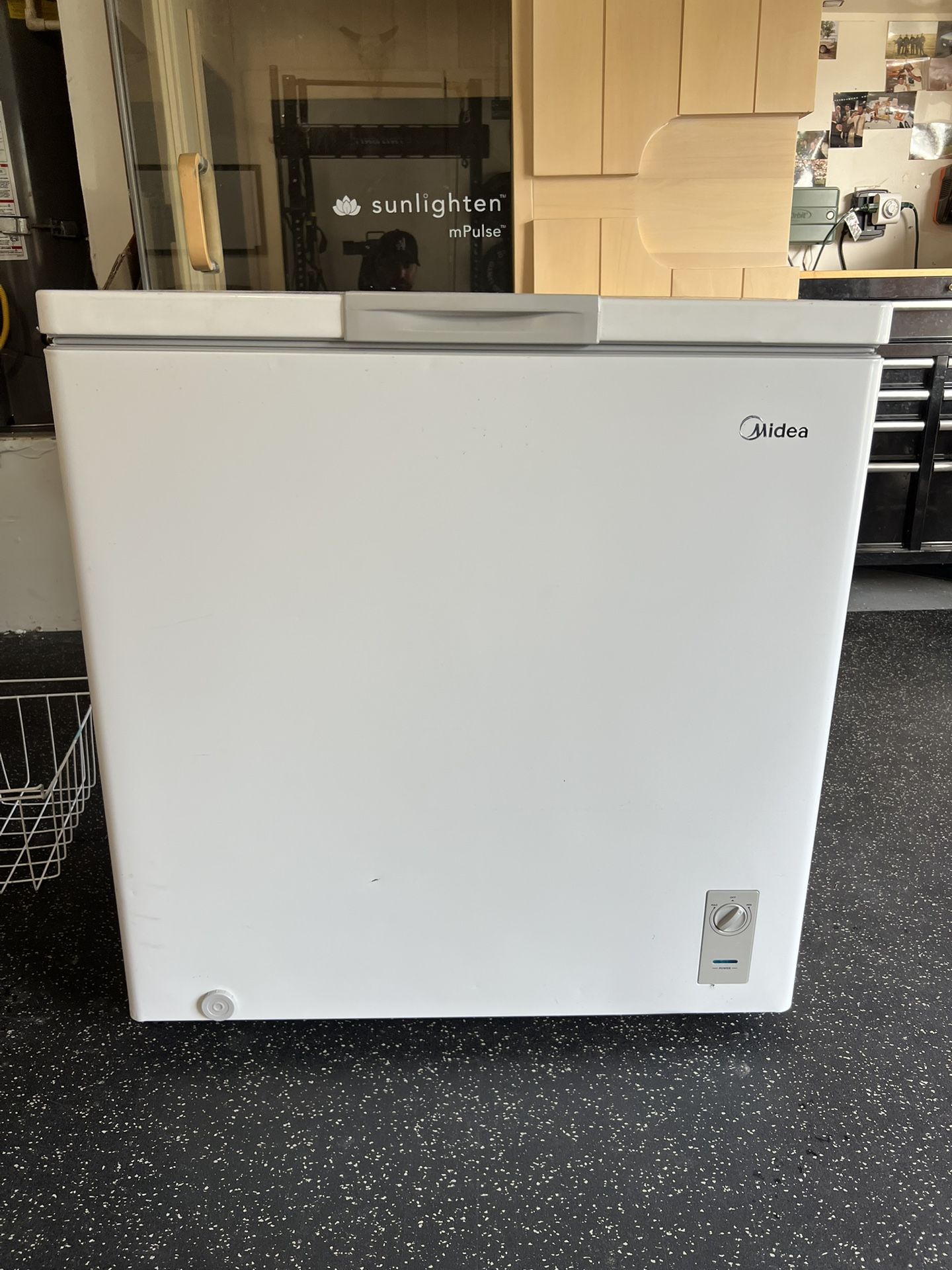 Midea Deep Freezer