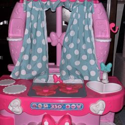 Minnie Mouse Toddler Kitchen