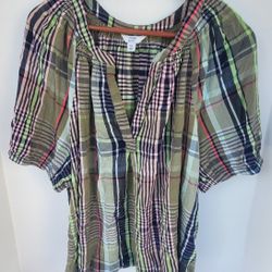 Crown & Ivy Size 3X Green Plaid Top Peasant Blouse Puff Sleeves Split V Neck
