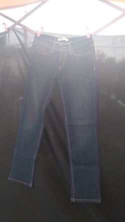 Levis 524