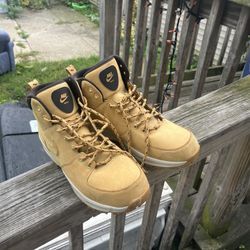 Nike Boots Size 12