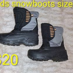 FIRM IN MERCED‼️KIDS SNOWBOOTS SIZE 10