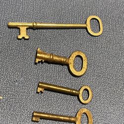 Antique Brass And Steel Skeleton Keys 