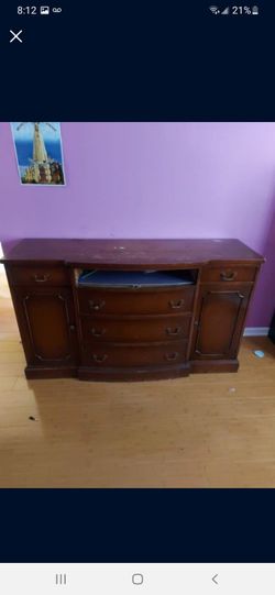 Dresser