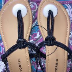 Size 7 BRAND NEW SANDALS (TORRID)