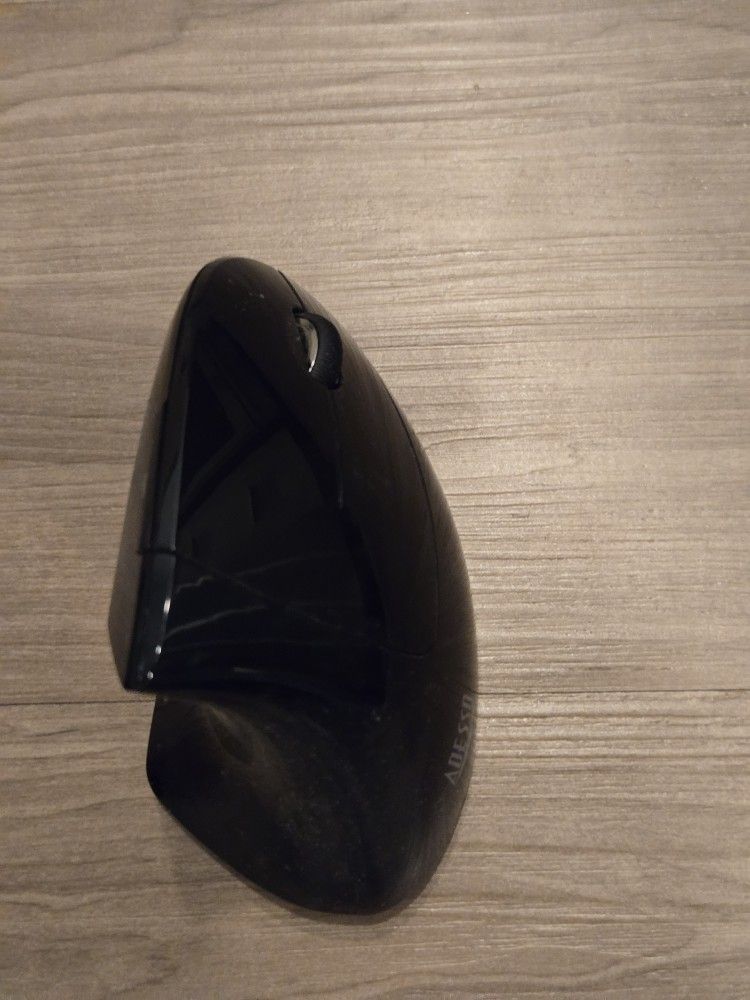 Adesso Ergonomic Mouse E10