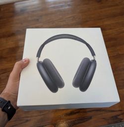 Apple - AirPods Max 2 (USB-C) any color available