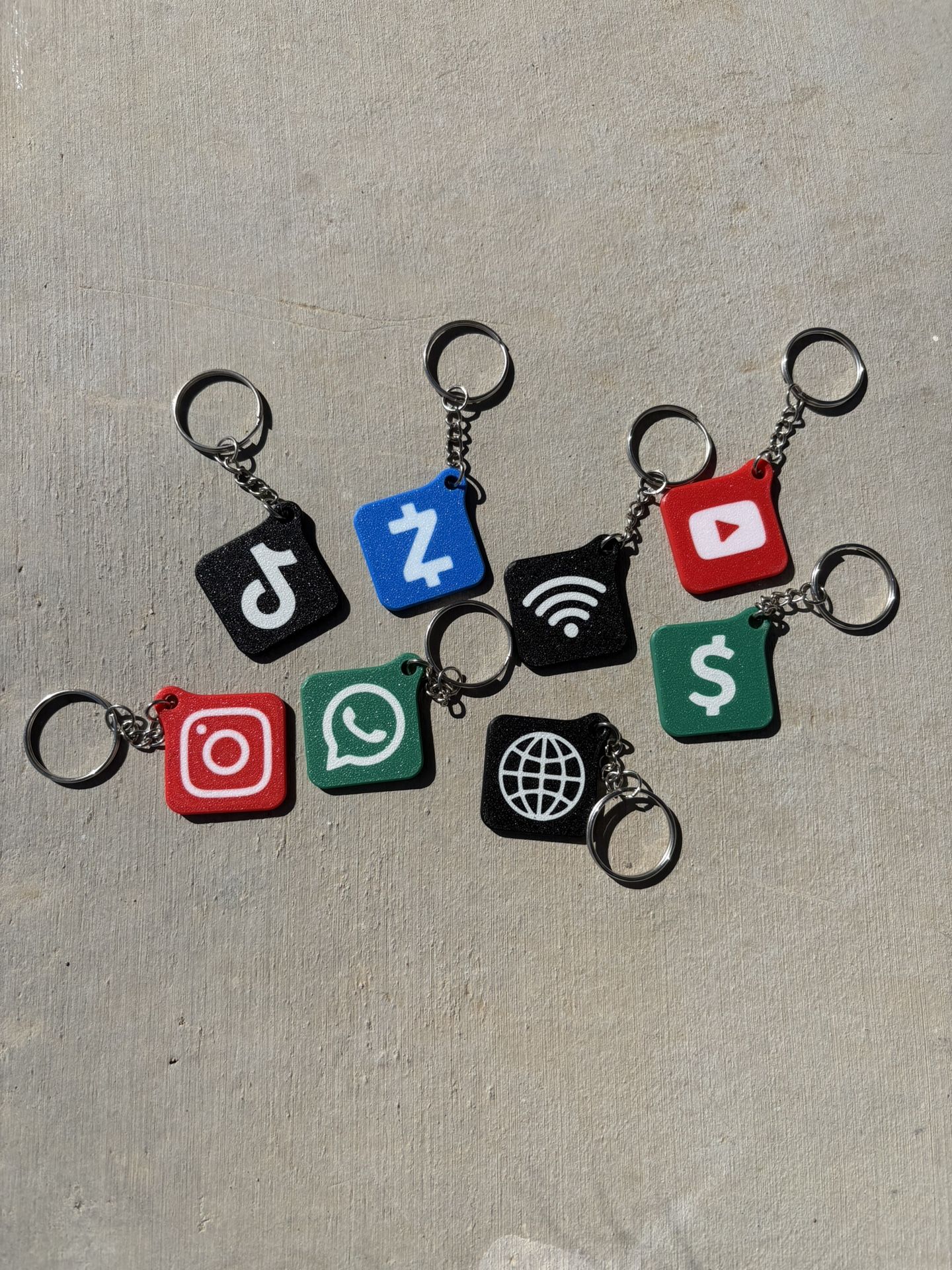 Customizable NFC Keychain Instantly Share Your Business