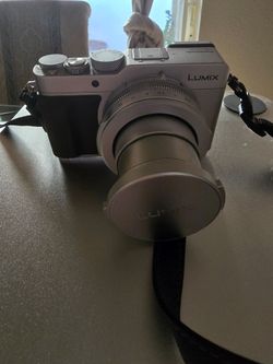 Panasonic Lumix DMC-LX100 with extra lens
