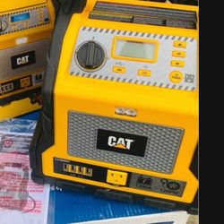 Cat Battery Jump Box Like New 