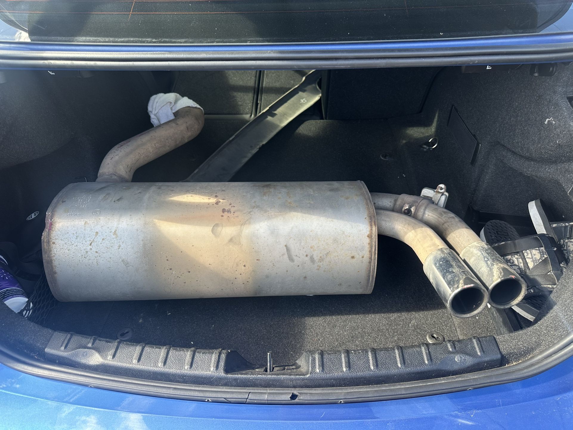 Bmw 328i muffler OEM