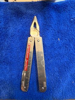Victorinox multitool