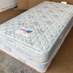 Twin Size Beauty Sleep Mattress & Boxspring