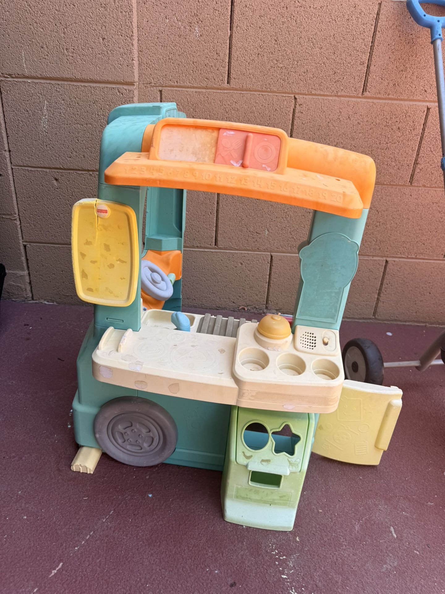 Kid Drive Through