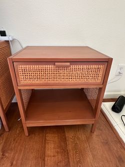 Excellent condition TV stand and desk