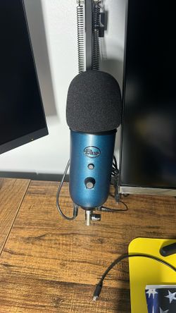 Blue Microphone 🎙️