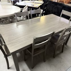 NEW DINNER TABLE 6 CHAIRS 