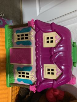 Kids toy house