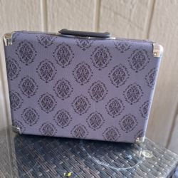 Byron Statics Bluetooth Record Player - Used Once Price: $30 (Negotiable)