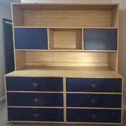 Dresser with Hutch – Lots of Storage -Vintage