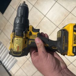 Drill driver brushless with (1) batt (no charger ) $60 in n Lakeland 