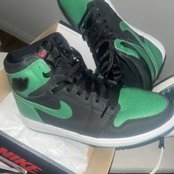 MENS AIR JORDAN 1 SNEAKERS  SIZE 12