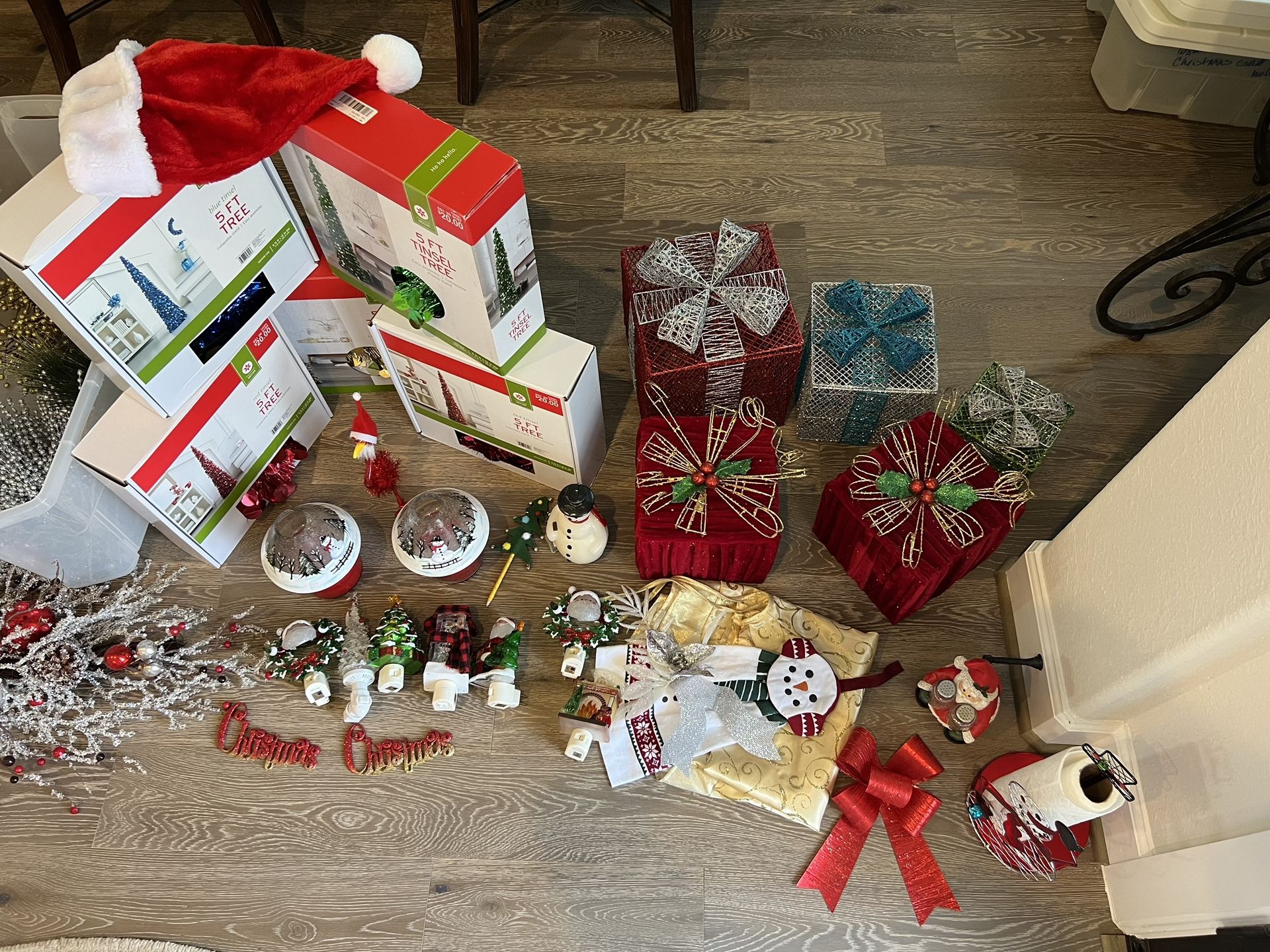 Christmas Decorations! for Sale in Fulshear, TX OfferUp