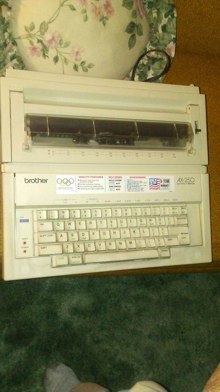 Brother AX-250 Electric Typewriter