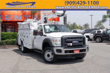 2013 Ford F-550 Chassis