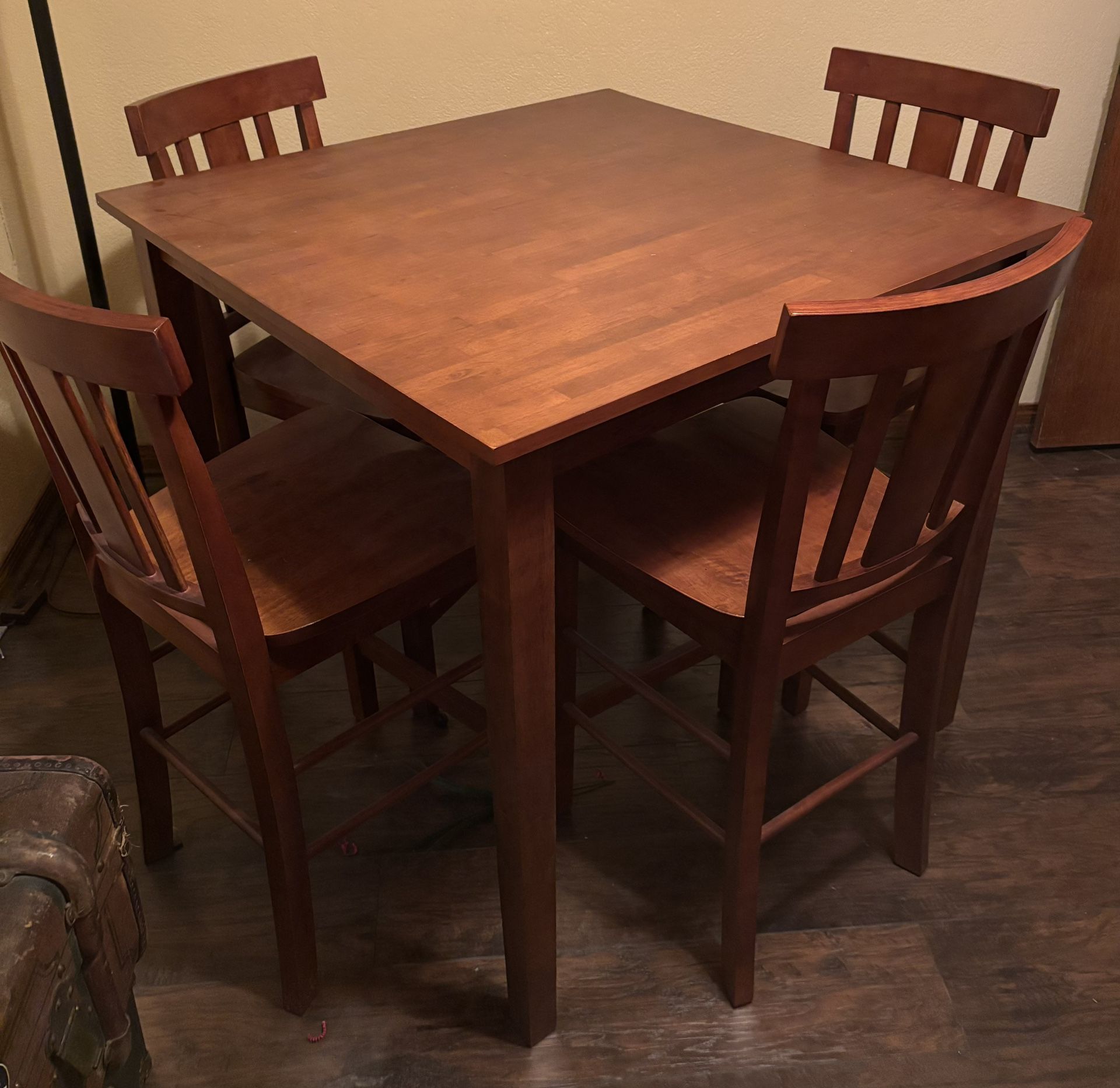Kitchen Table, 4 Chairs