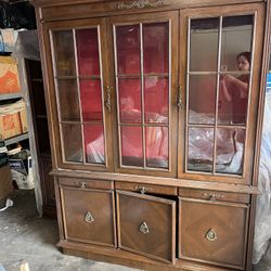 Beautiful Antique China Cabinet Wood