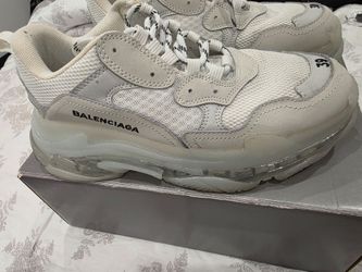 Balenciaga triple s